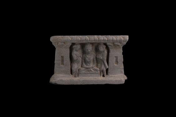 Image of Buddha and devotees