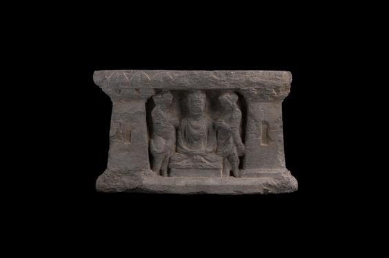 Image of Buddha and devotees