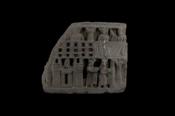 Image of Unidentified scene; female figures