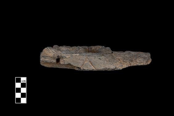 Image of Garland bearers